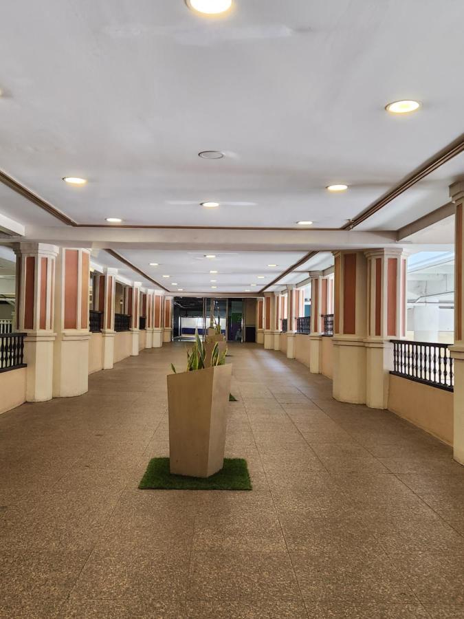 Venice Luxury: Family Suite with Mall Access and Pool Taguig Exterior photo