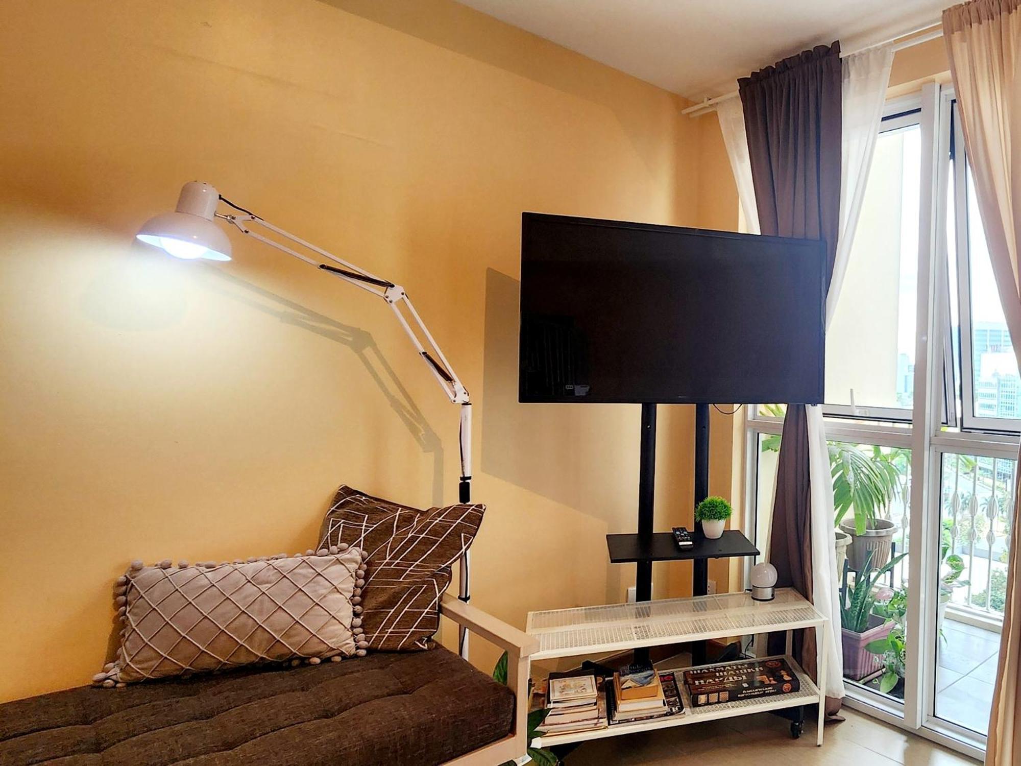 Venice Luxury: Family Suite with Mall Access and Pool Taguig Room photo