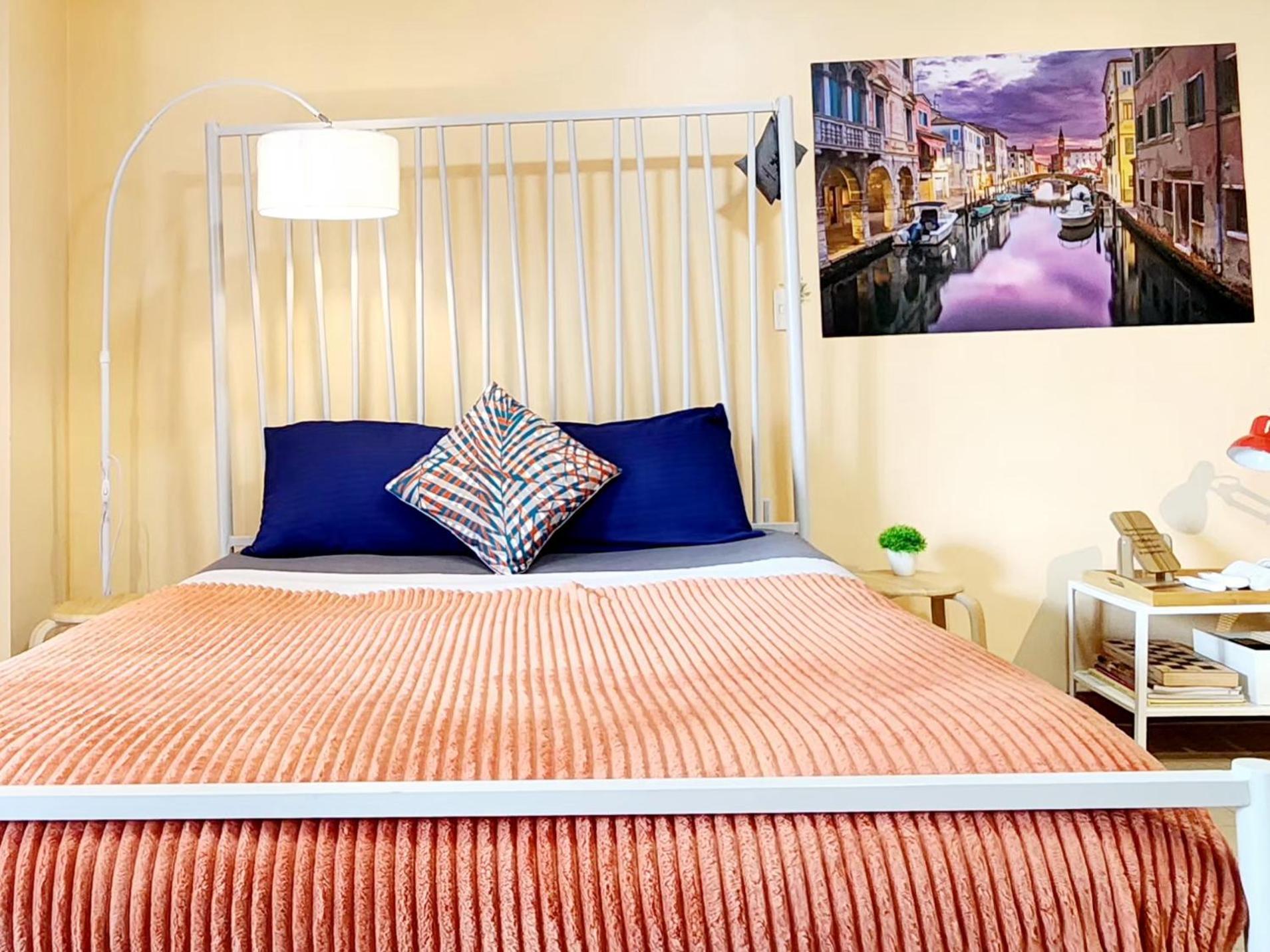 Venice Luxury: Family Suite with Mall Access and Pool Taguig Exterior photo