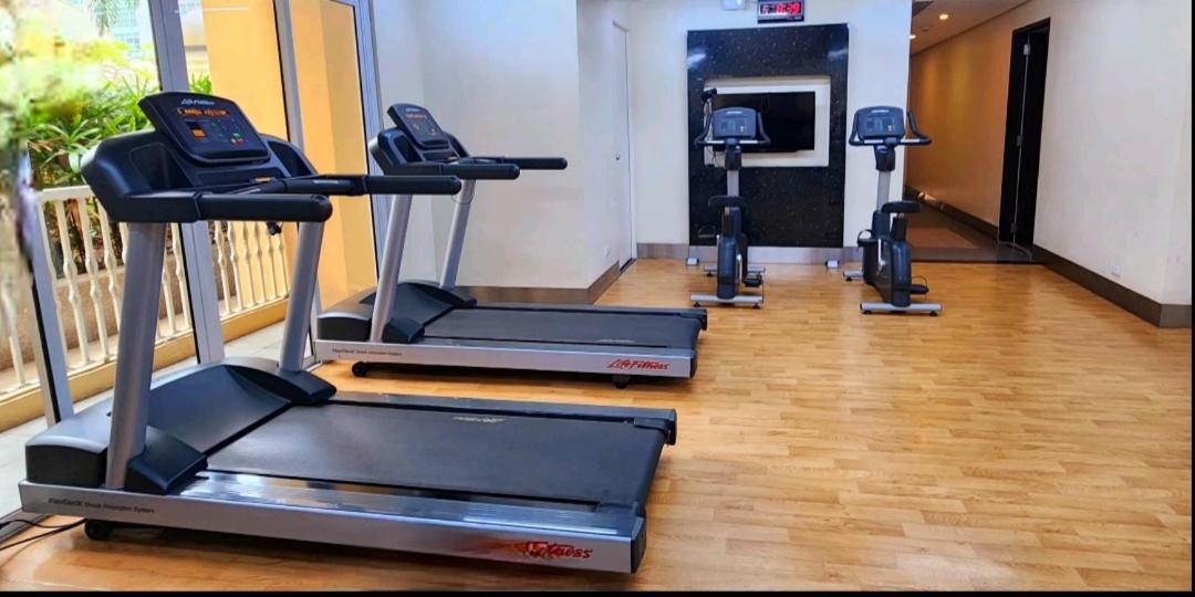 Venice Luxury: Family Suite with Mall Access and Pool Taguig Exterior photo