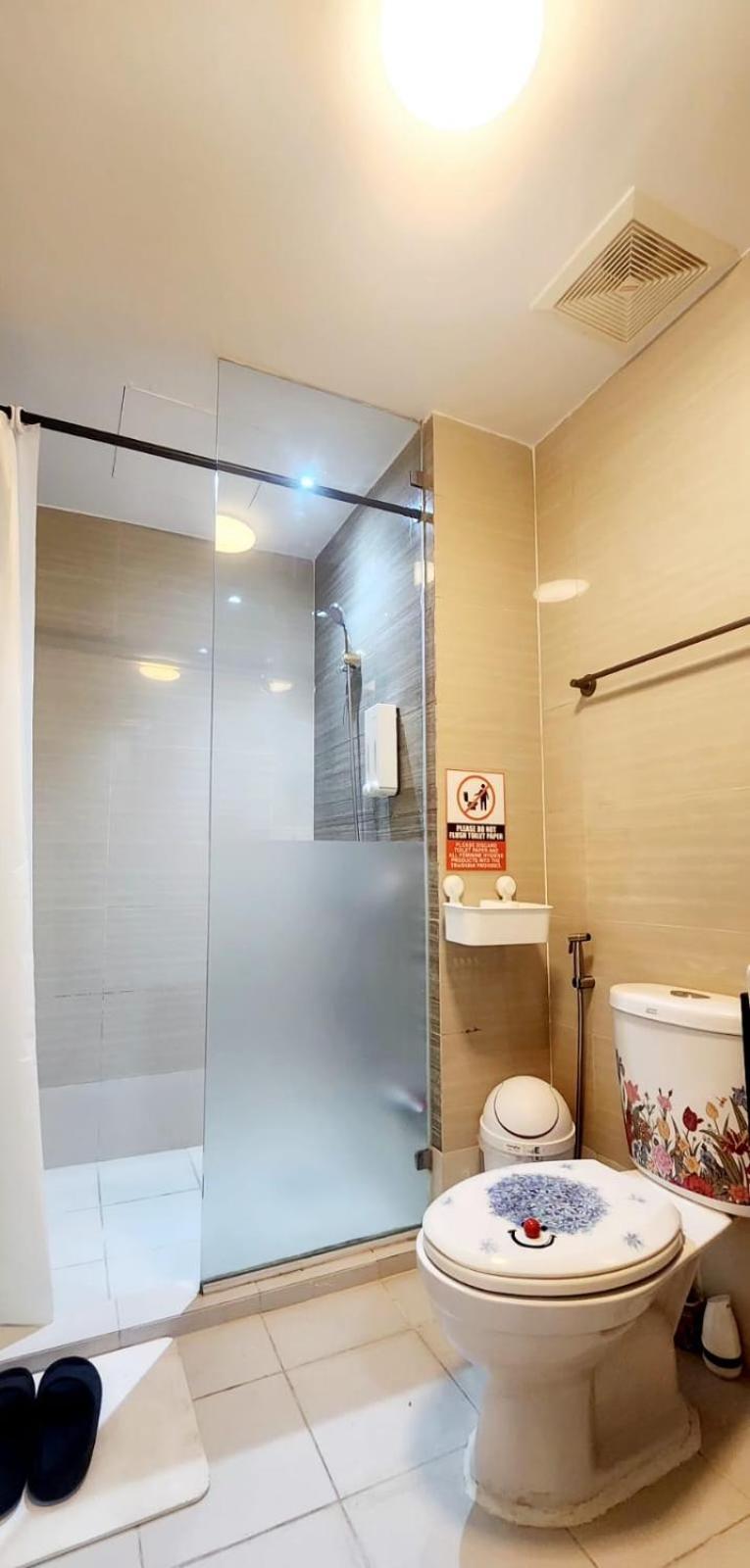Venice Luxury: Family Suite with Mall Access and Pool Taguig Exterior photo